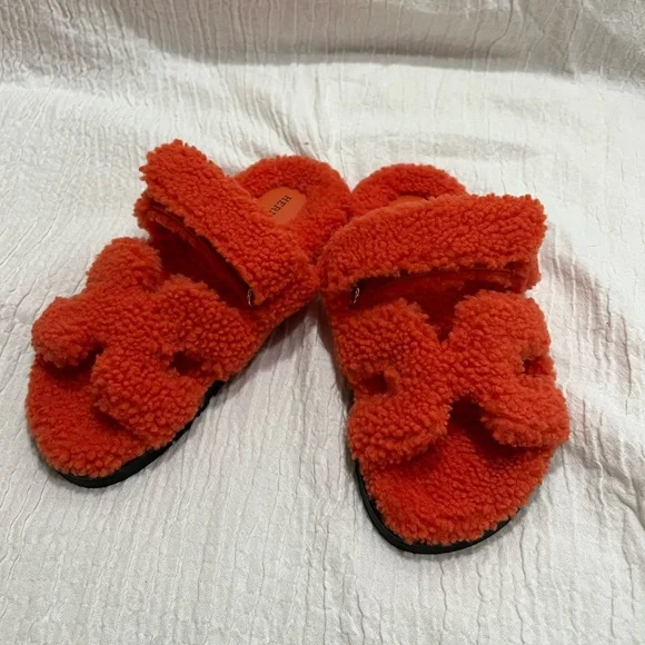 Hermes Chypre shearling sandals - never worn